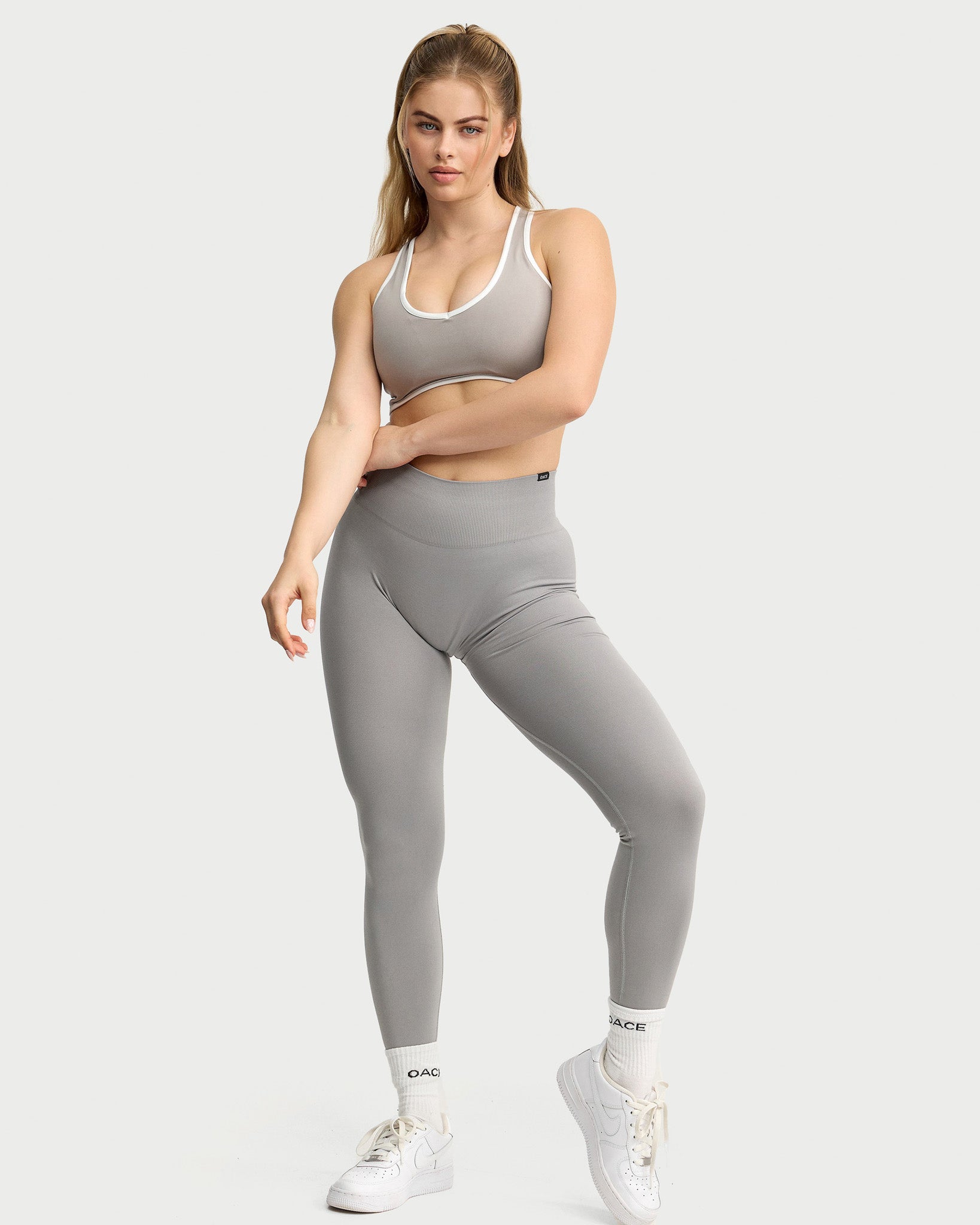 Appearance Outlined Nylon Bra (Outlet)