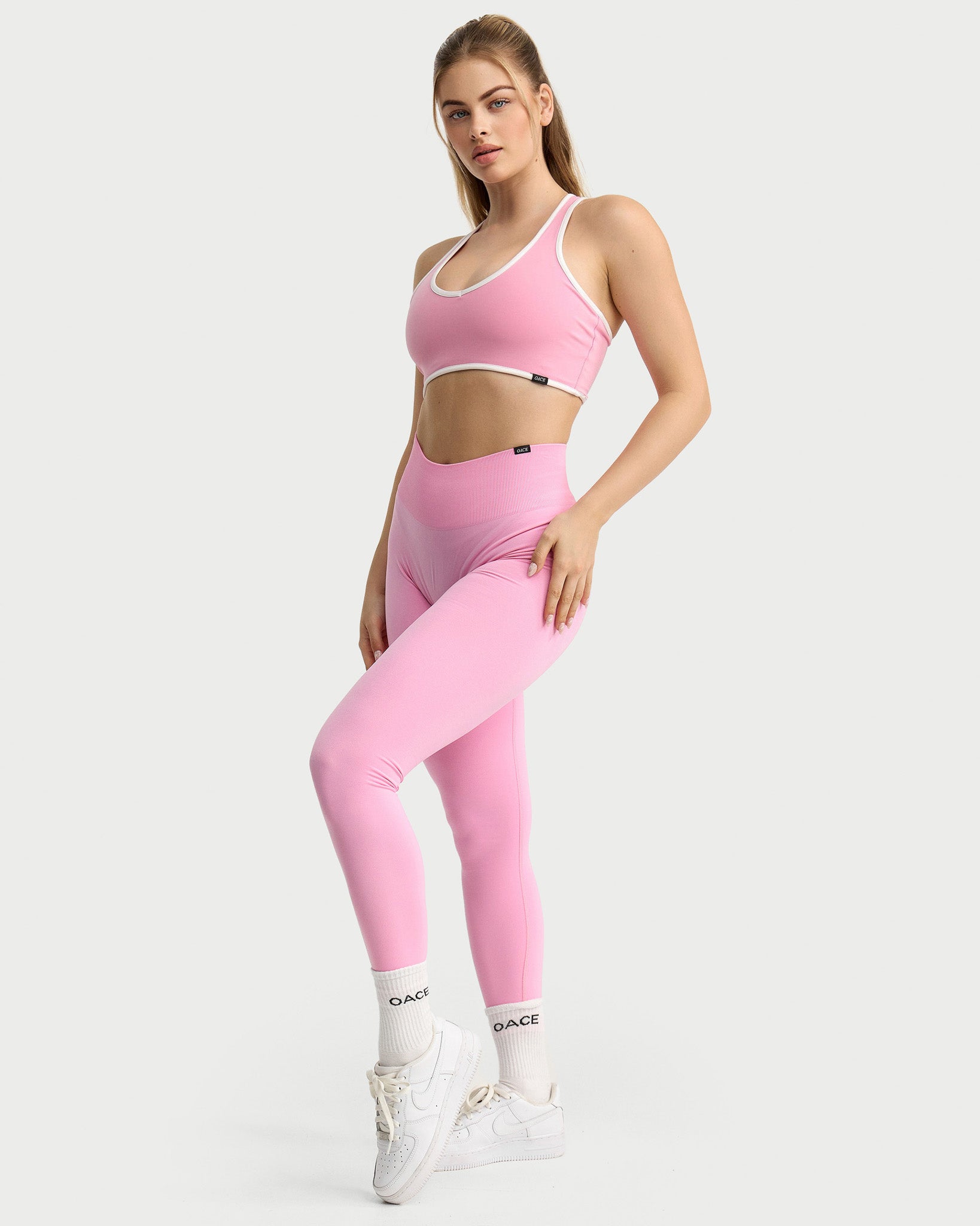 Appearance Outlined Nylon Bra (Outlet)