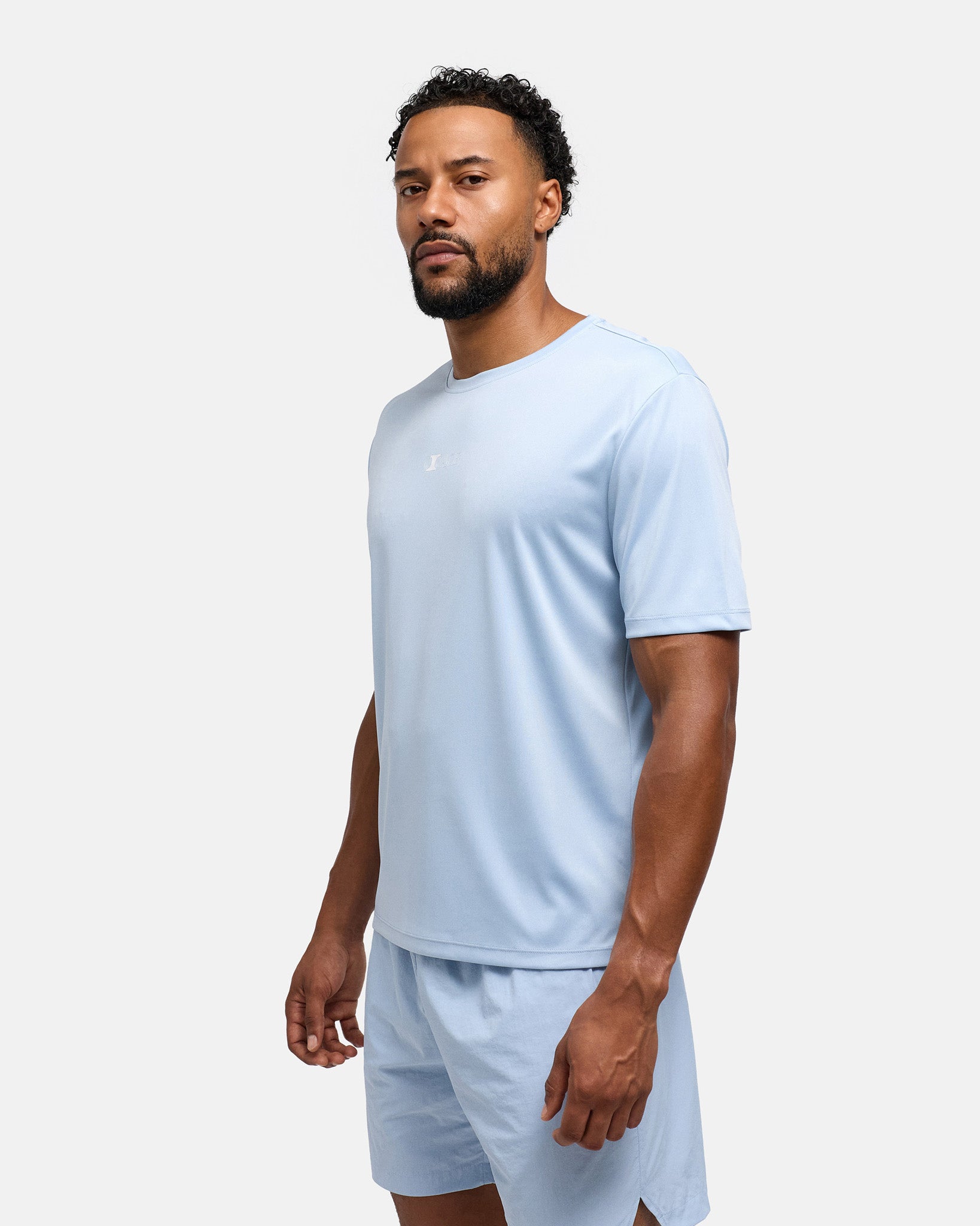 aura blue