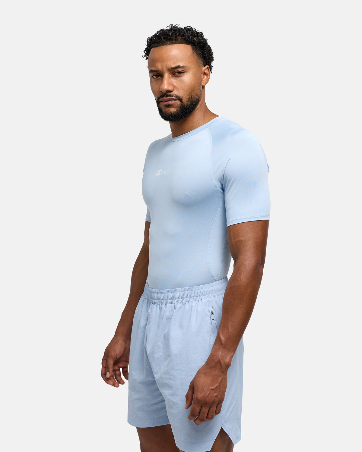 aura blue
