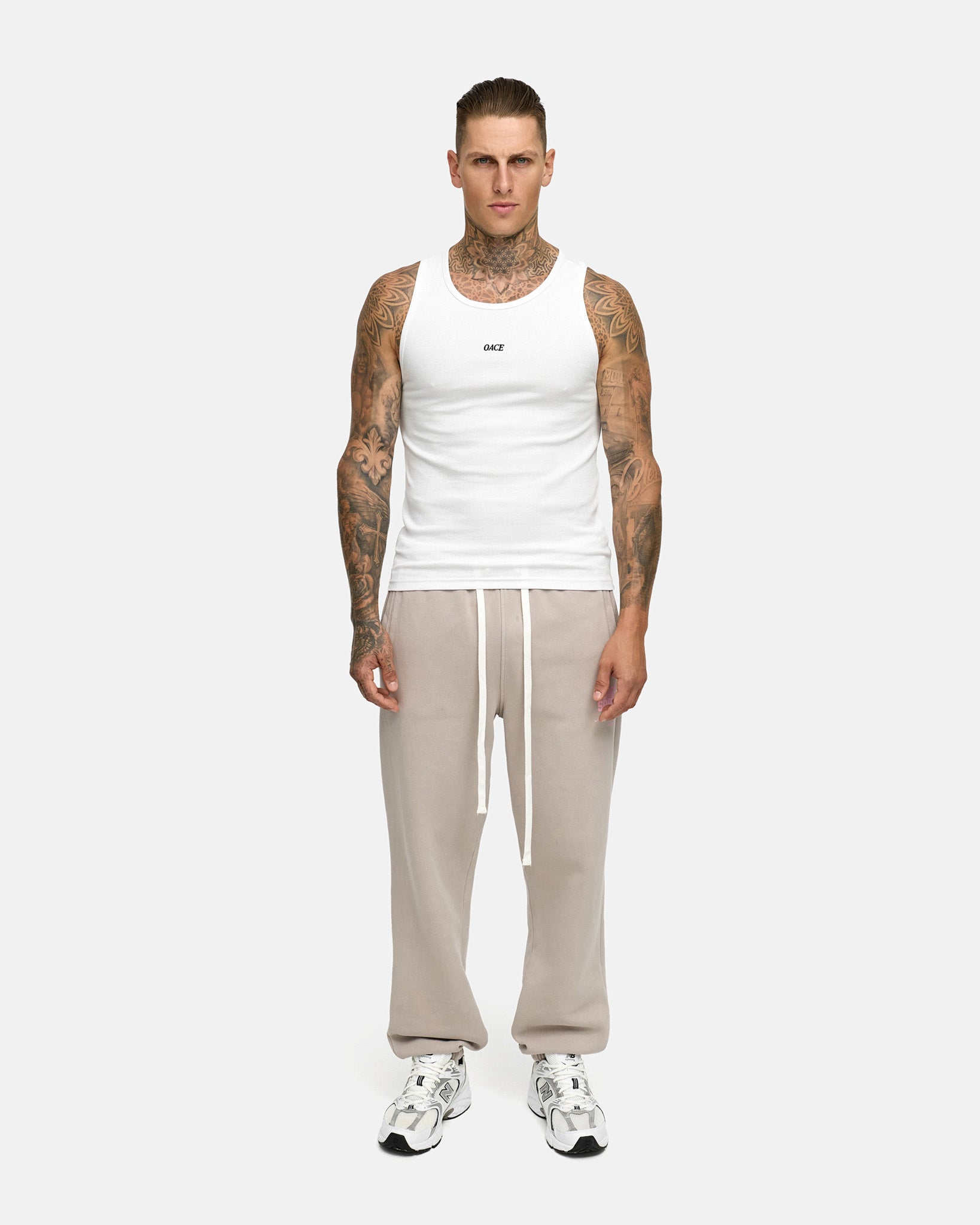 warm white/true black