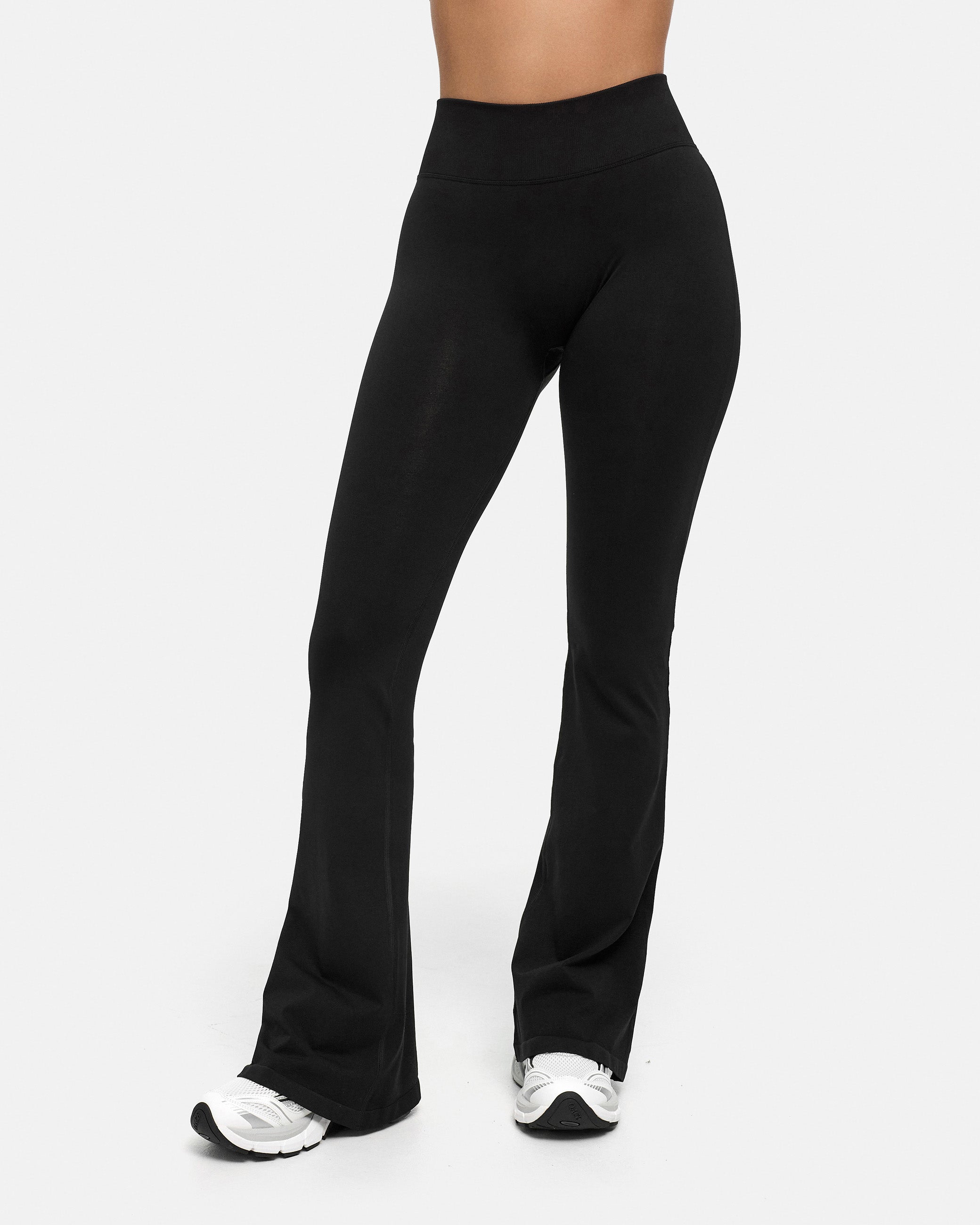 true black|regular