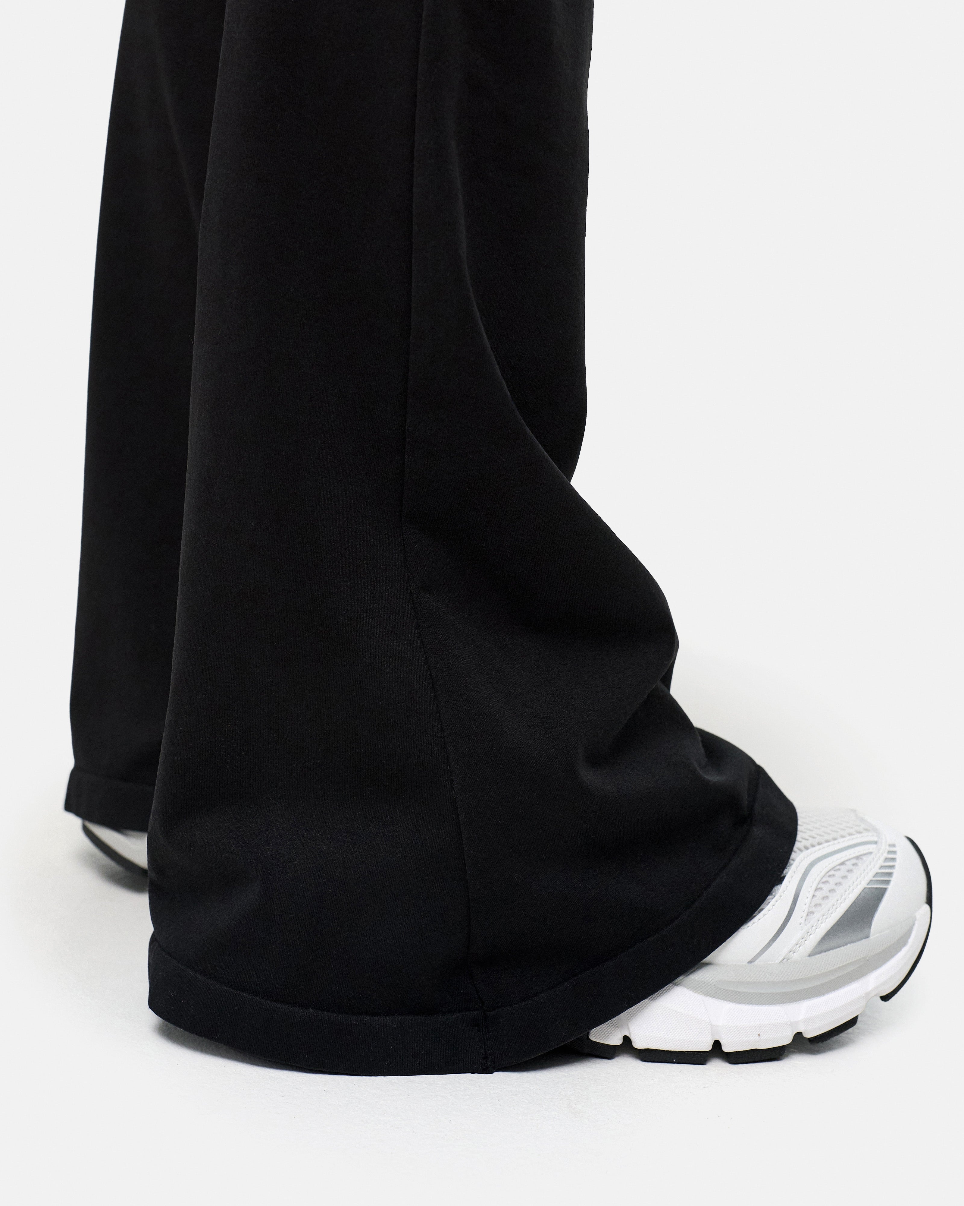 true black|regular