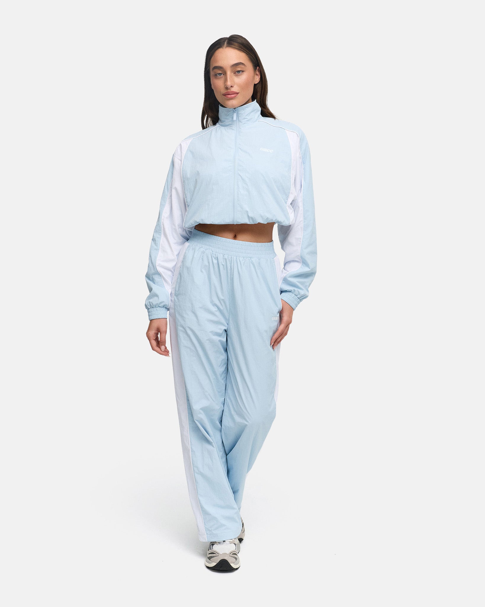 aura blue