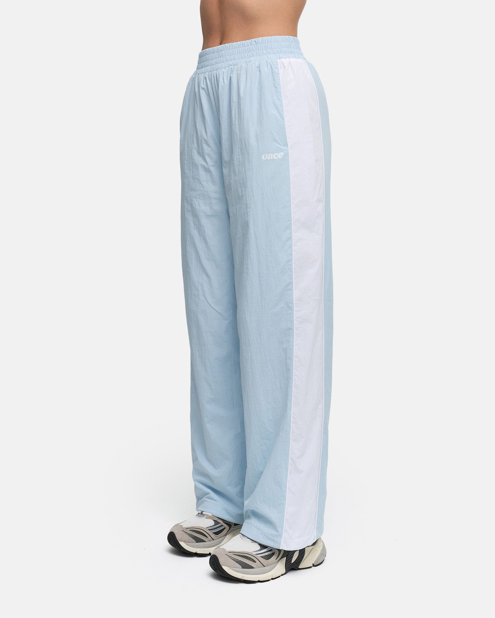aura blue