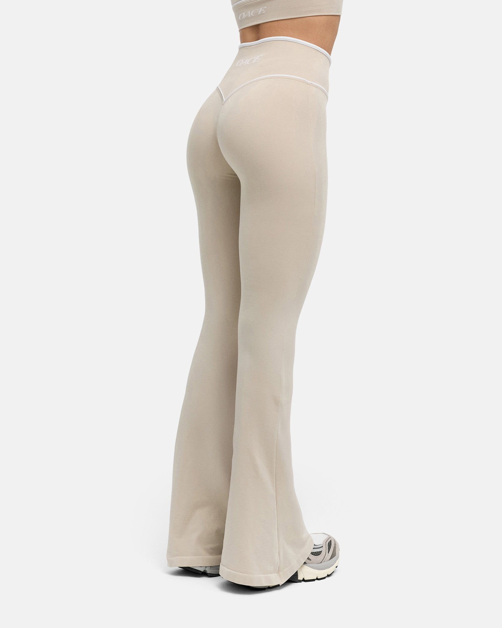 taupe|petite