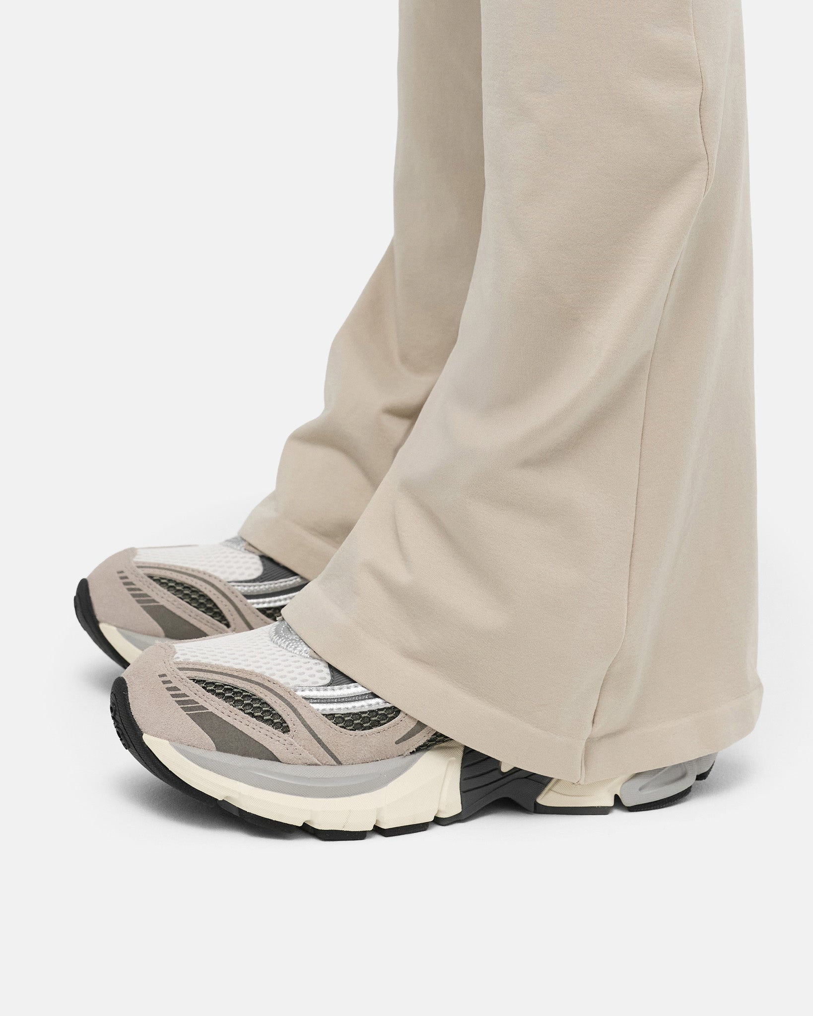 taupe|petite