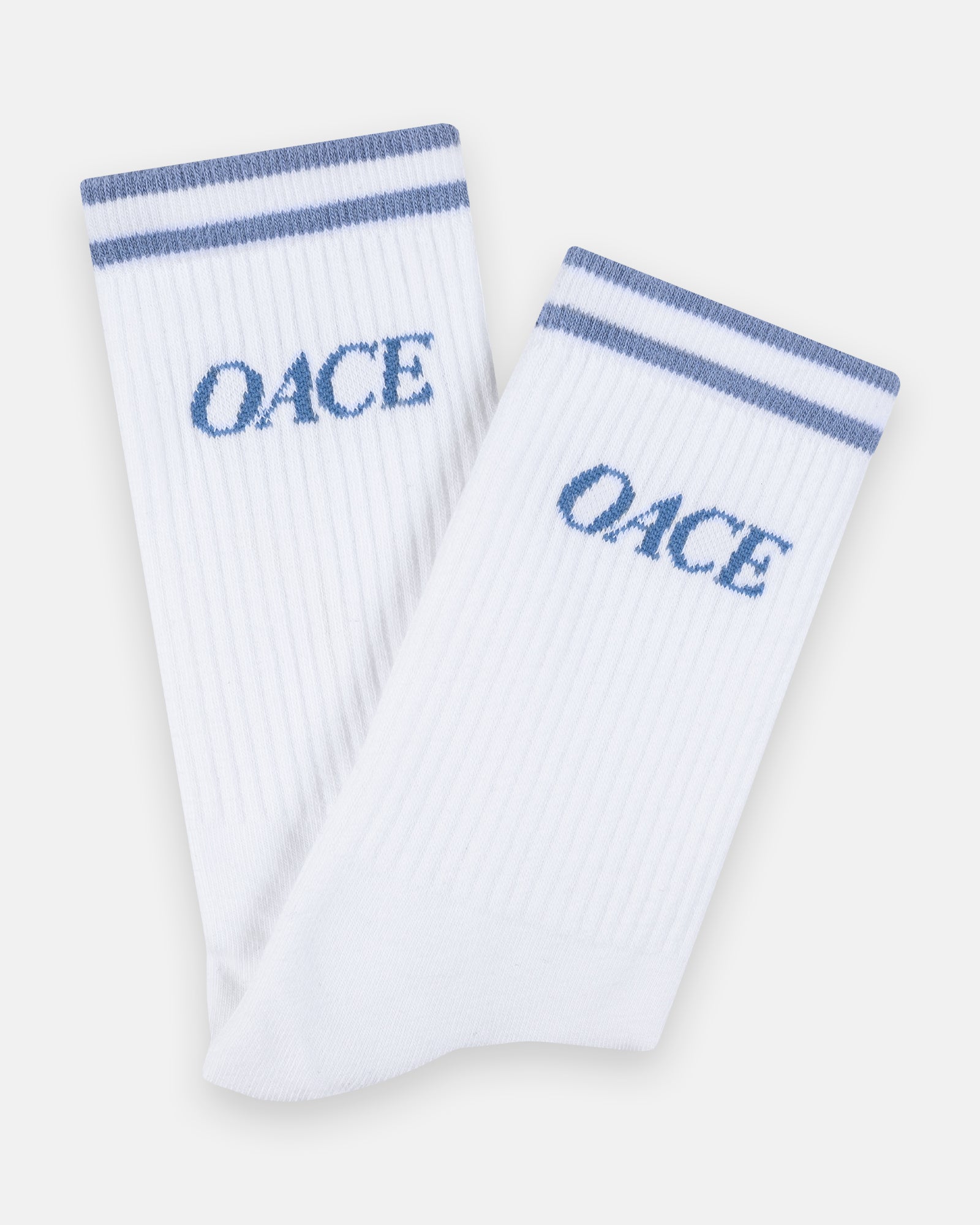 white/dusty blue