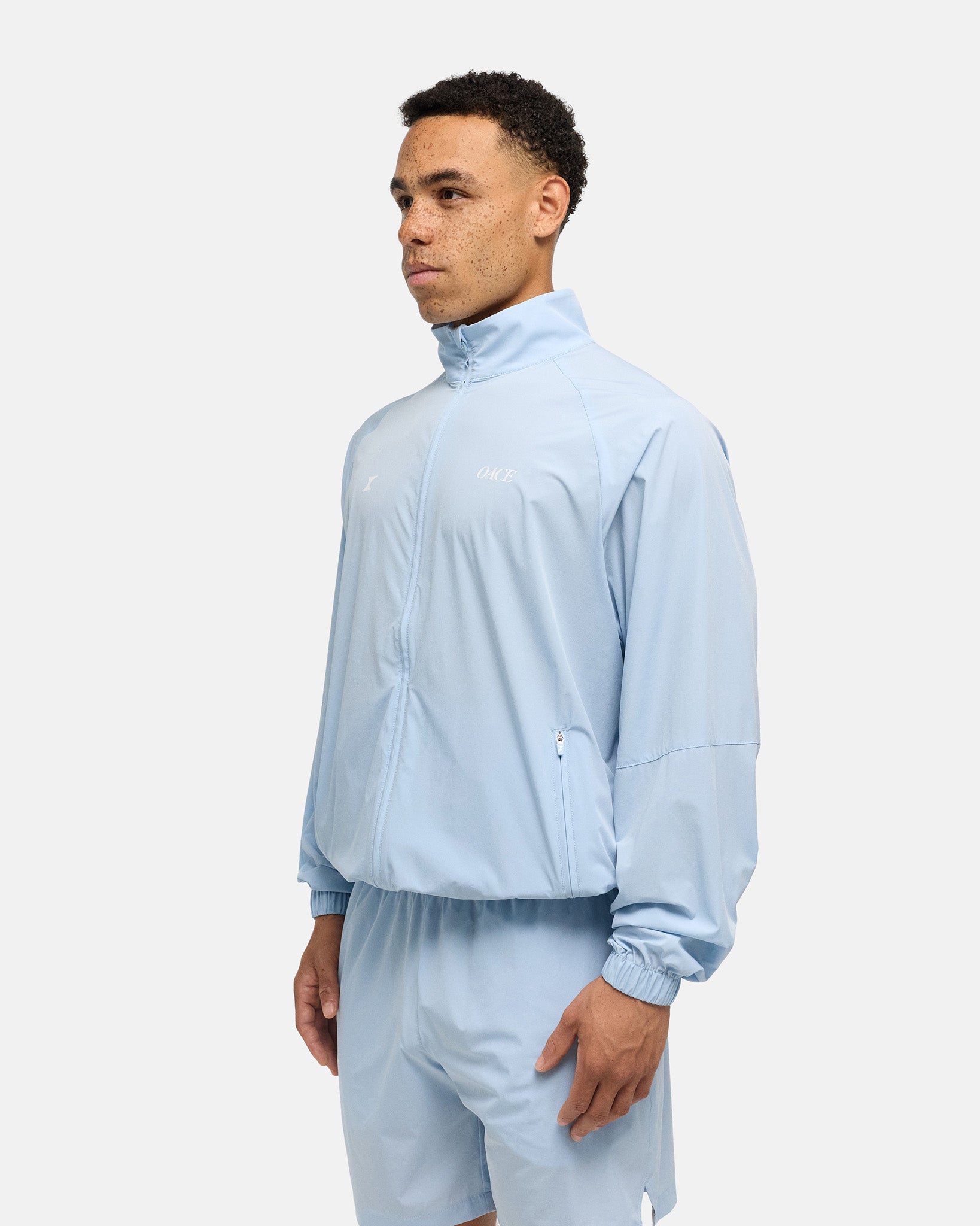 aura blue