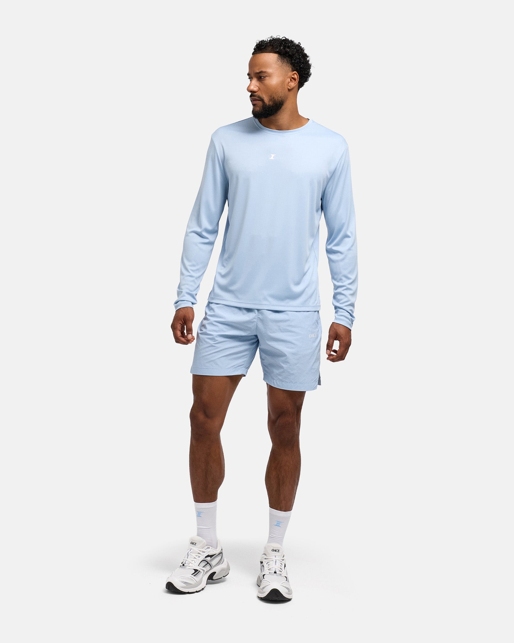 aura blue