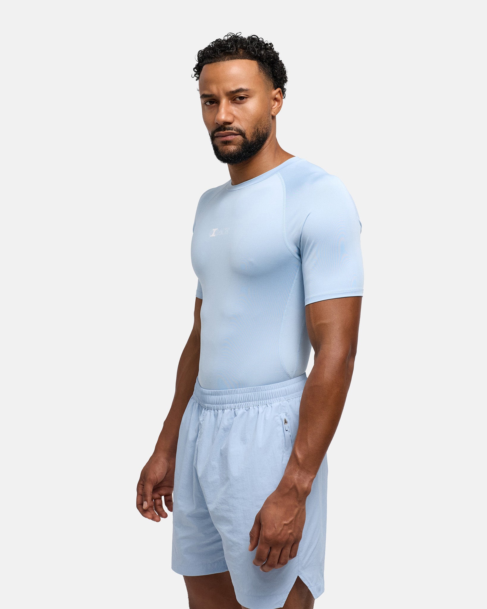 aura blue