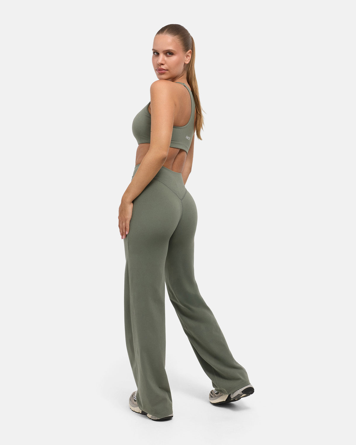 moss green|regular