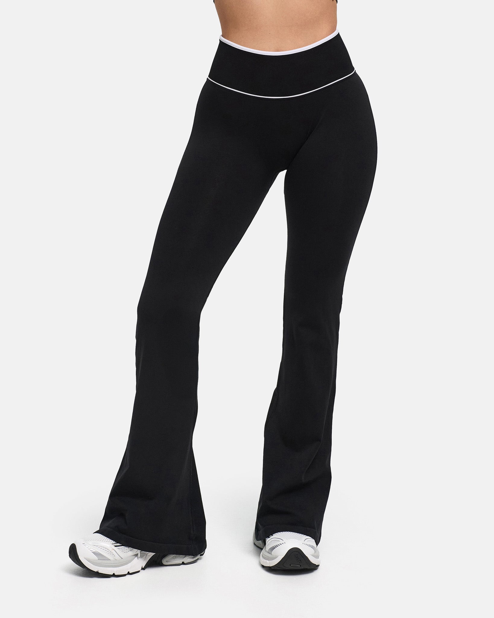 true black|petite