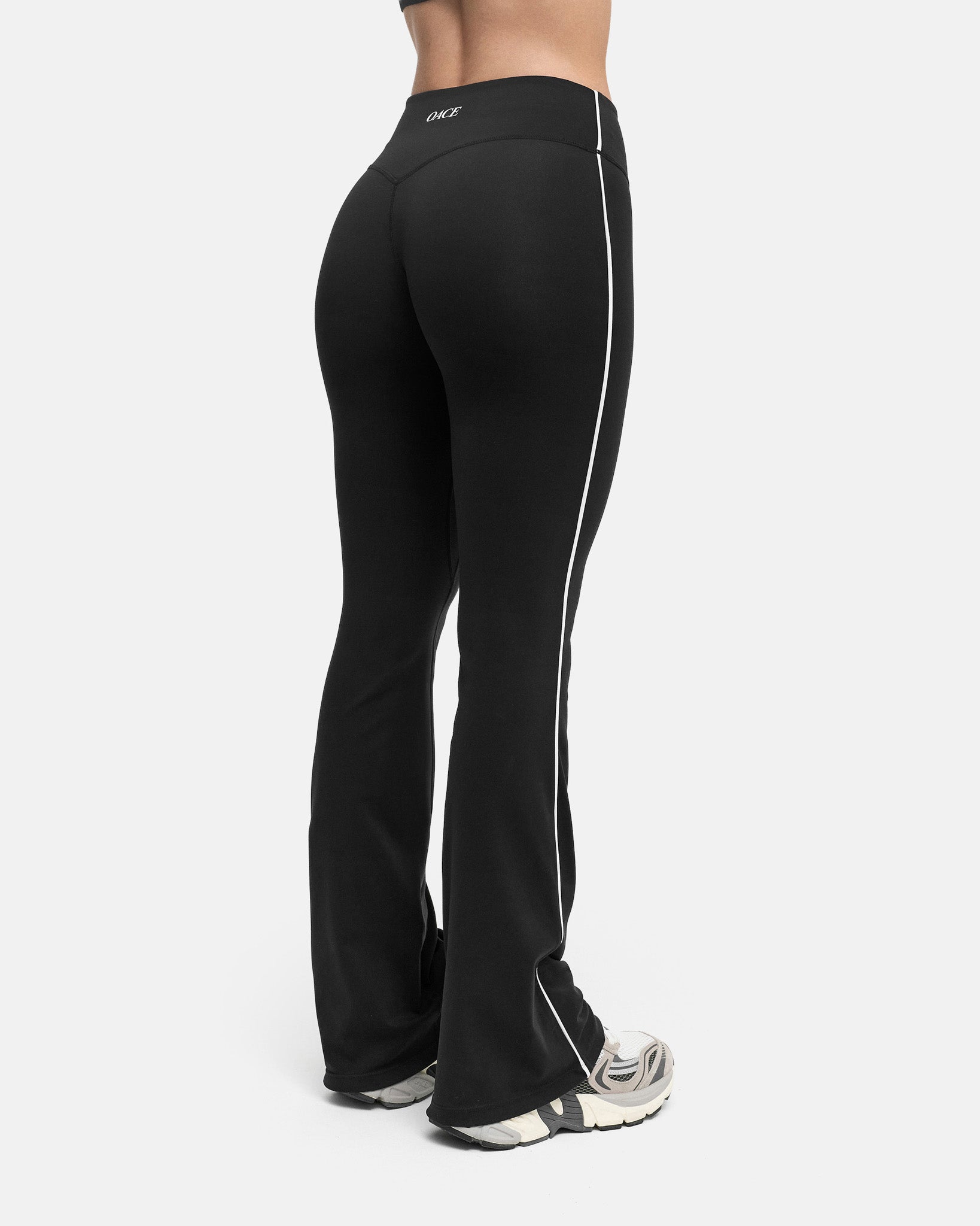true black|petite