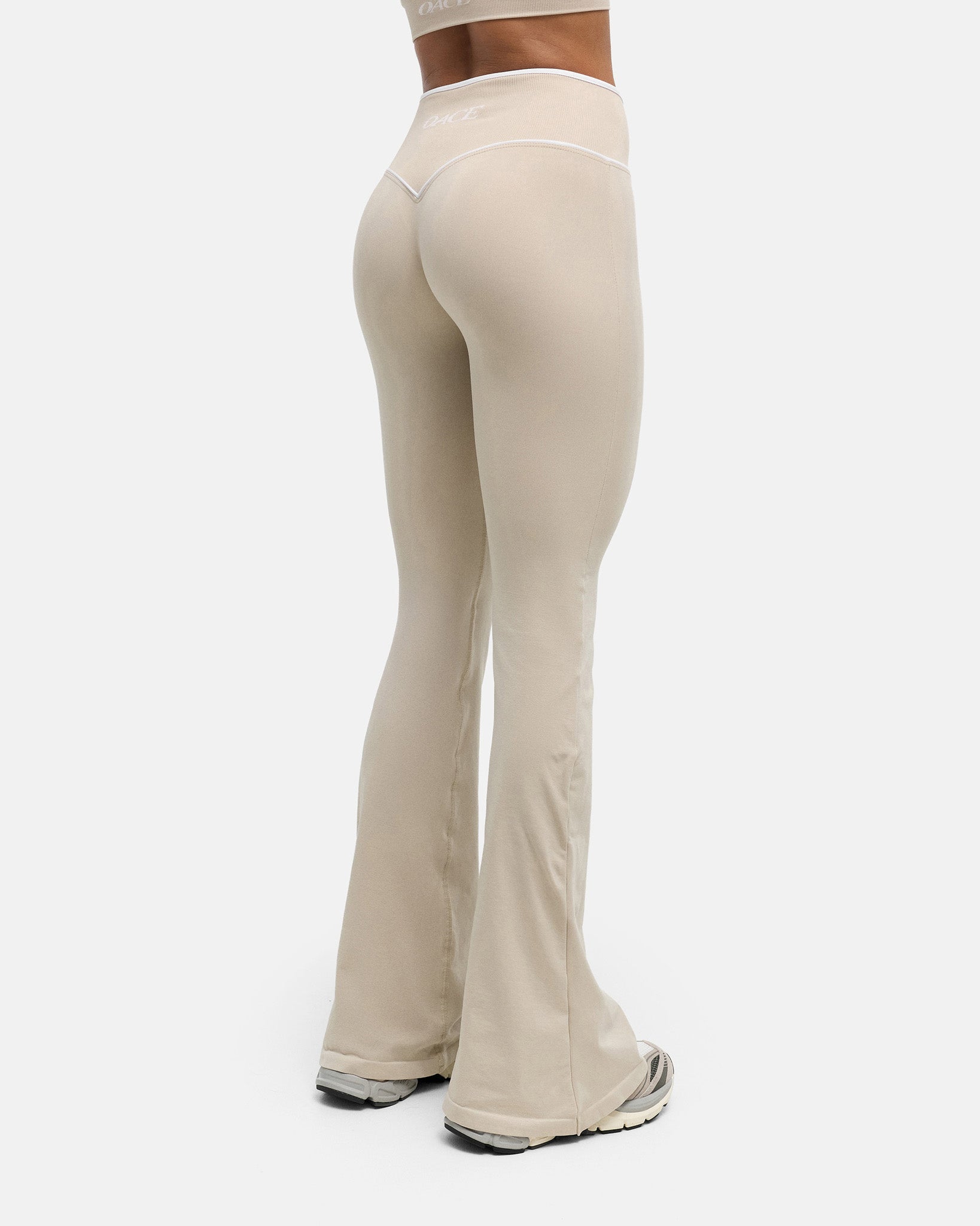 taupe|regular