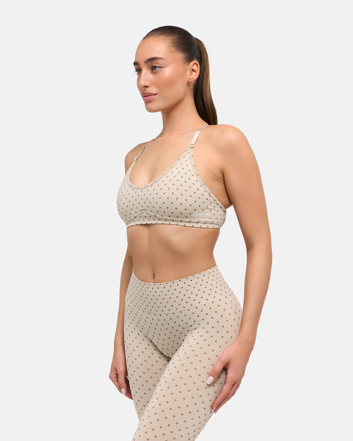 taupe/dots