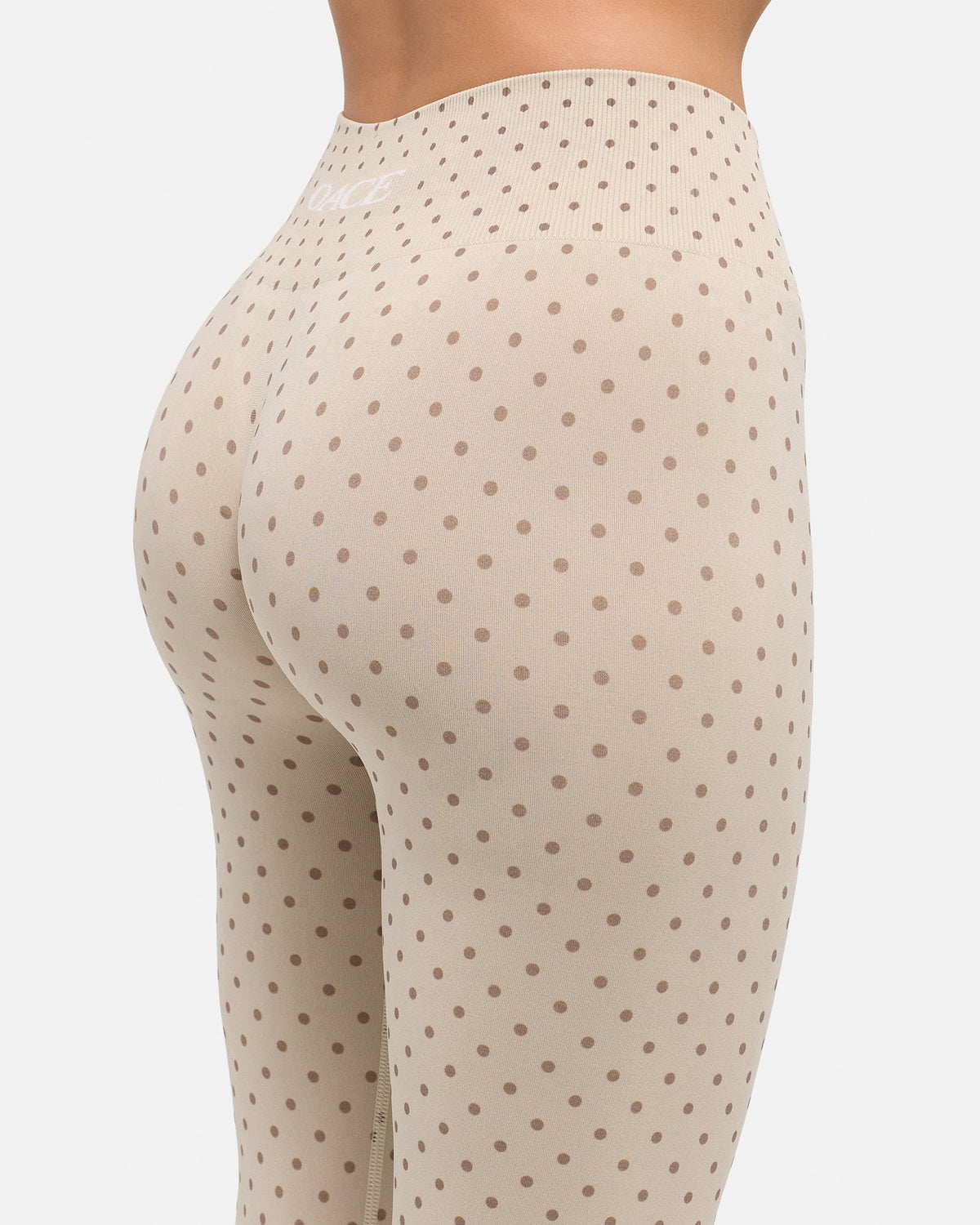 taupe/dots