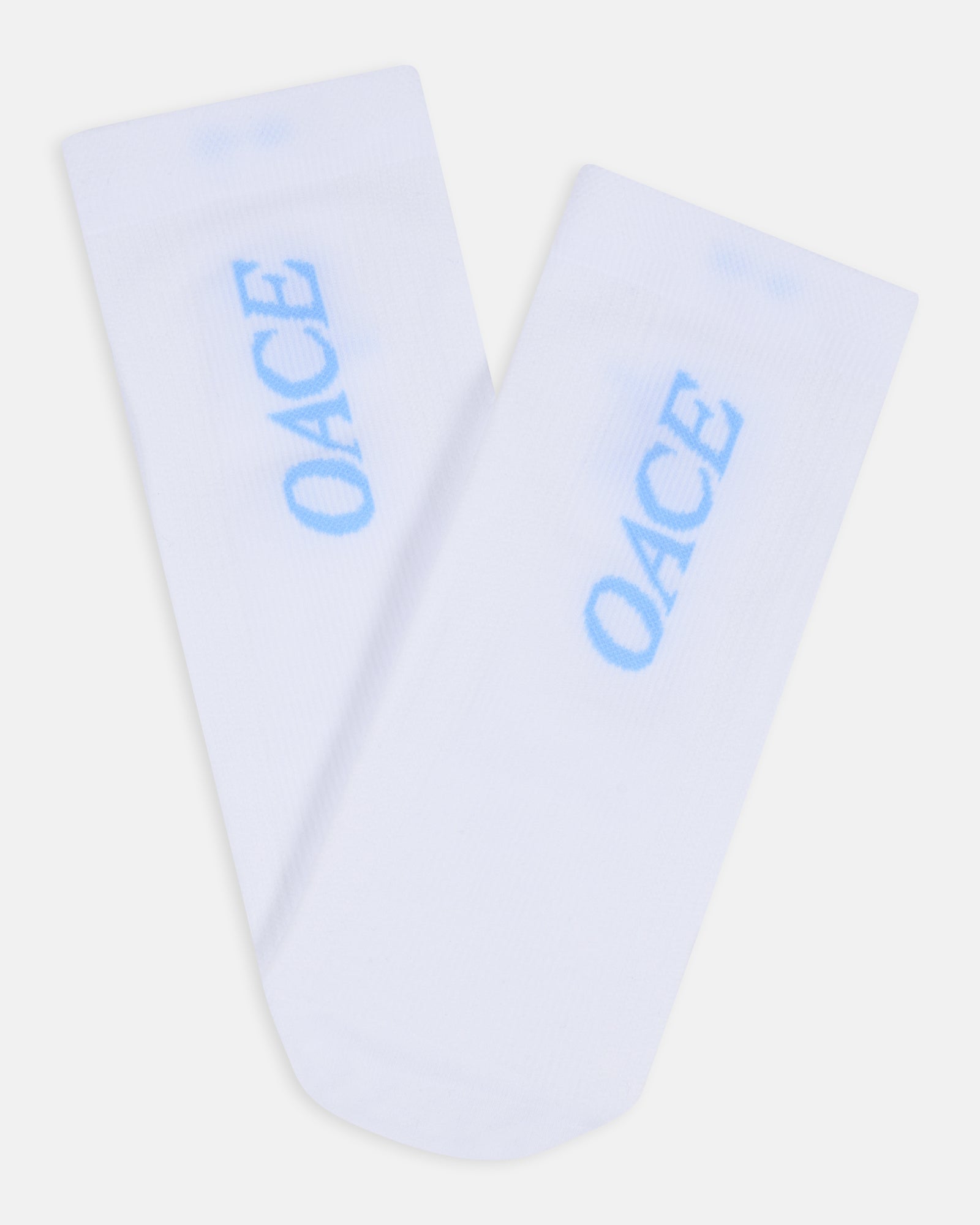 white/aura blue